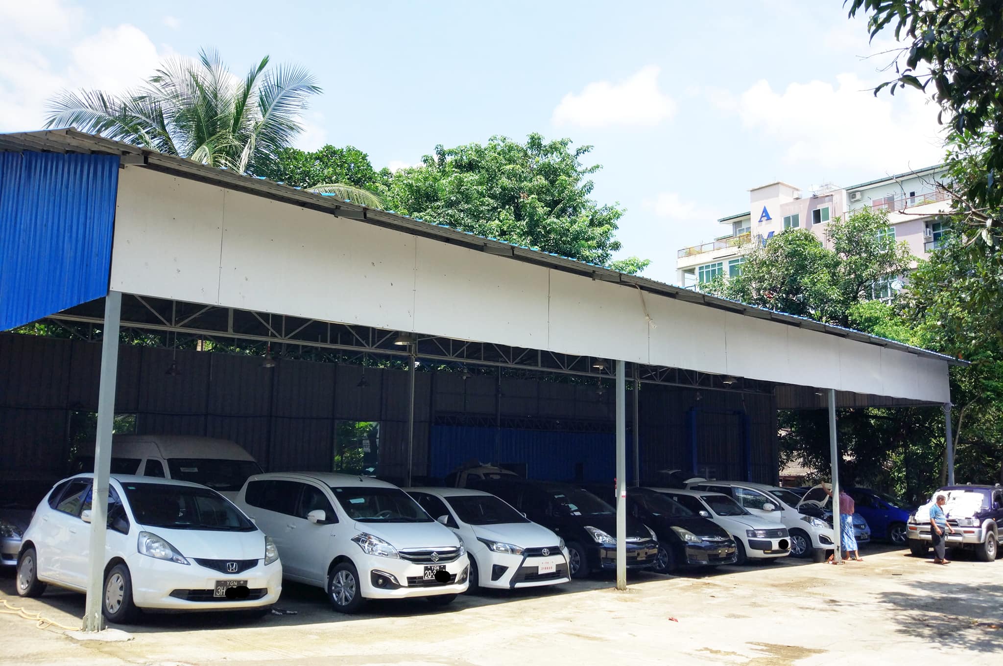 Nine Miles used-vehicle centre